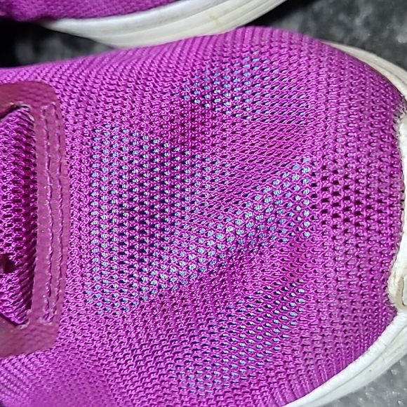 NIKE REVOLUTION 3 SWOOSH LOGO ATHLETIC RUNNING SHOE - Picture 3 of 11